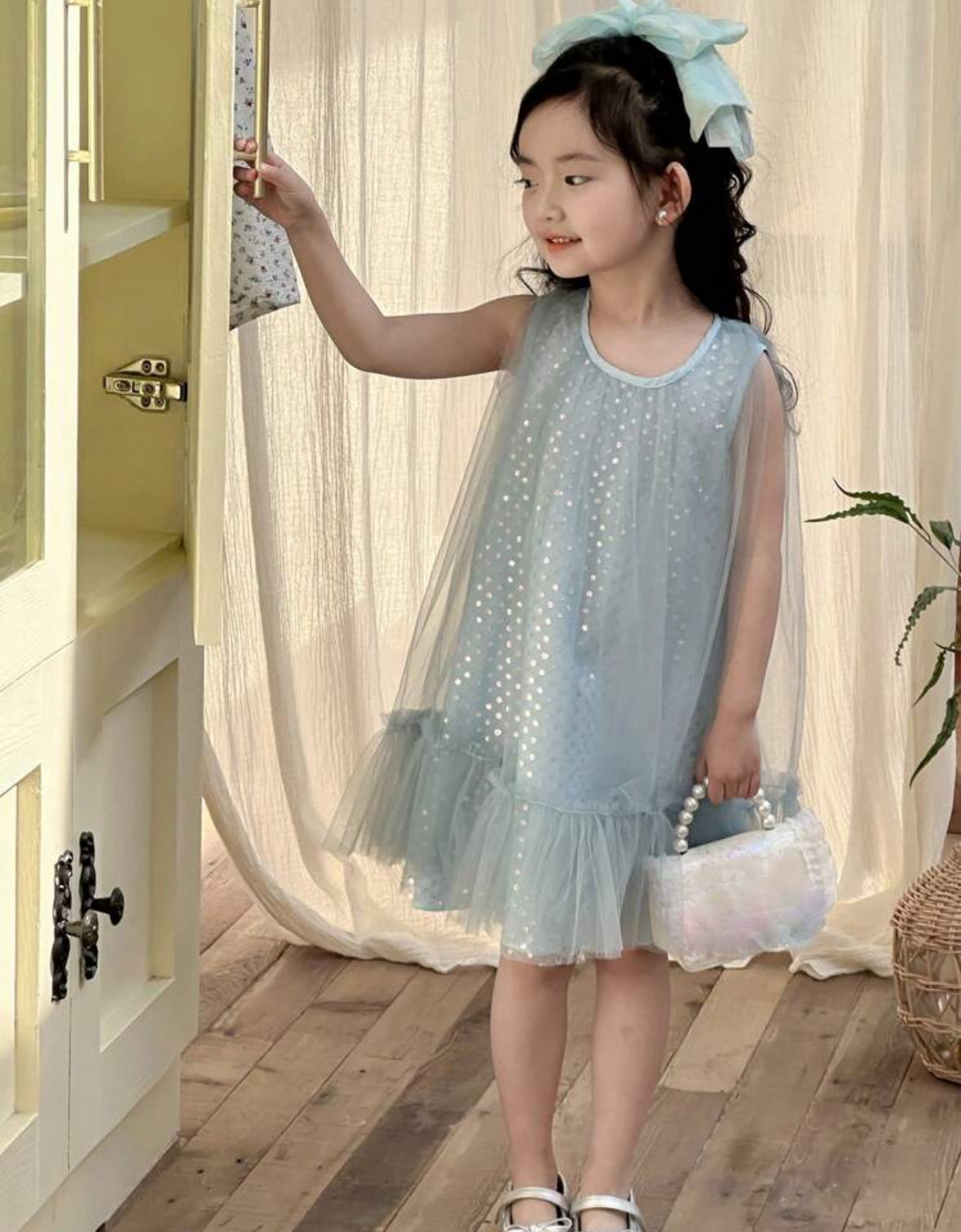 Vestido casual celeste con brillo , suelto y fresco