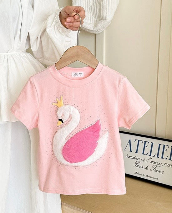 Remera rosa de algodón detalle de cisne y brillo