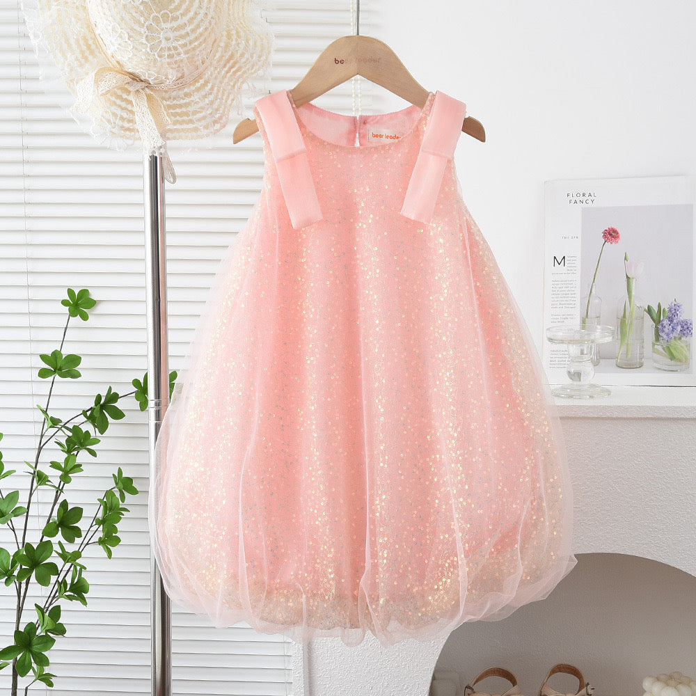 Vestido rosa con lentejuelas estilo globo