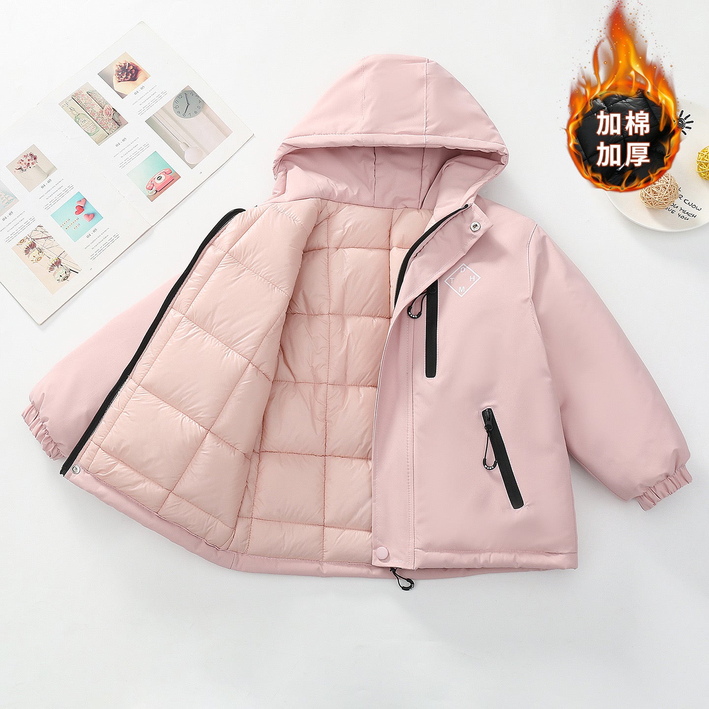Campera rosa abrigada estilo overside con detalles de 3 bolsillos