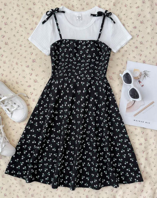 Conjunto vestido negro floreado con blusa blanca !
