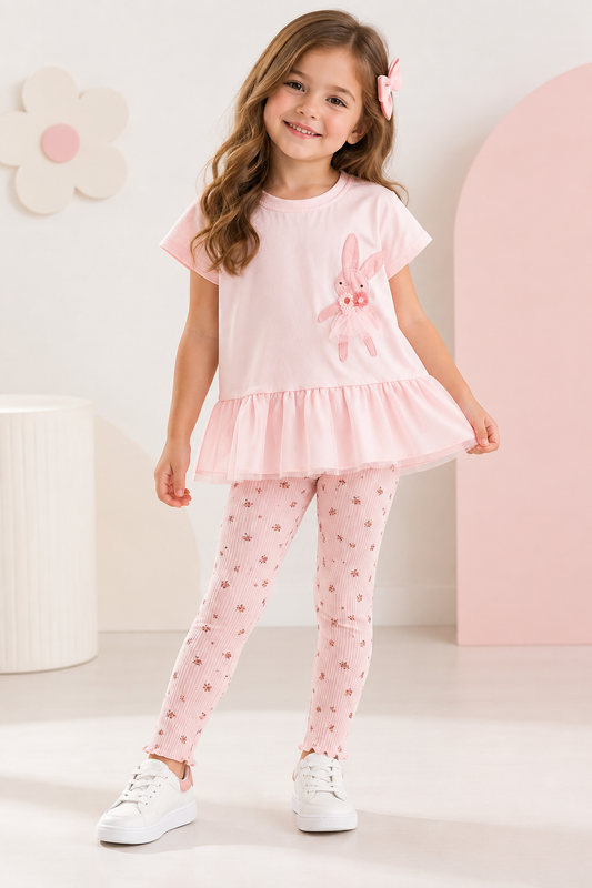 Conjunto calza con blusa 100% de algodón detalle de conejo marca Malwee