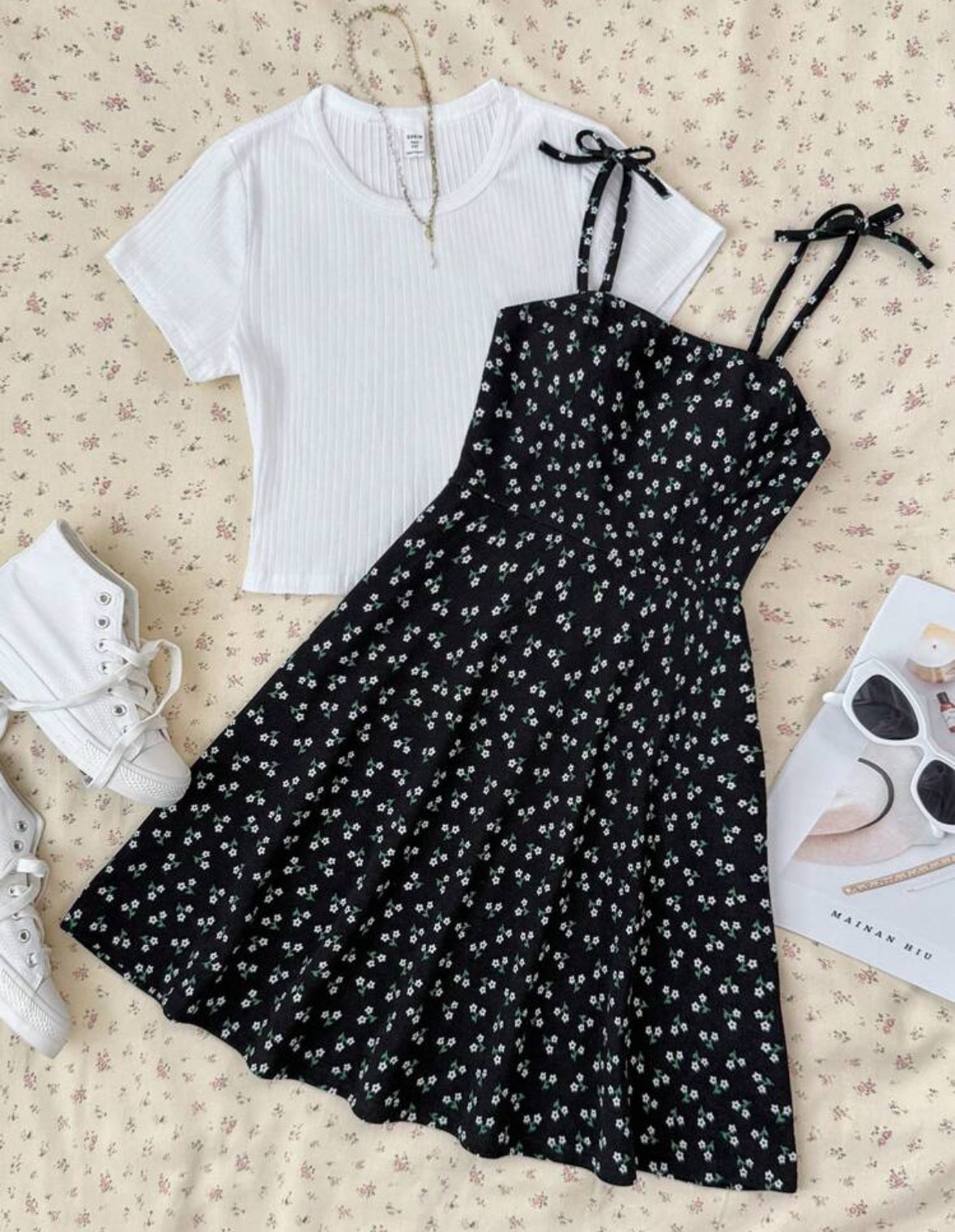 Conjunto vestido negro floreado con blusa blanca !