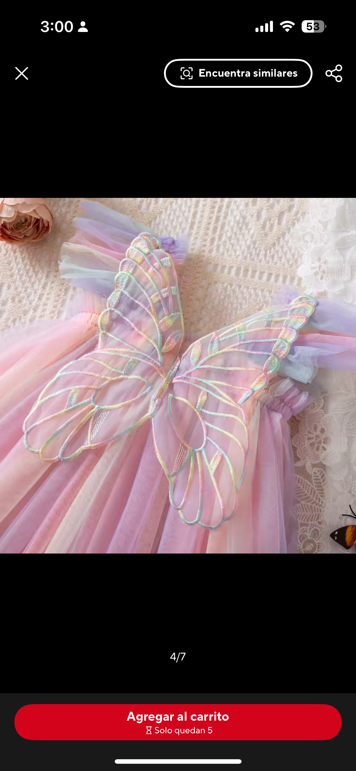 Vestido casual colorido con detalle de mariposa en la espalda