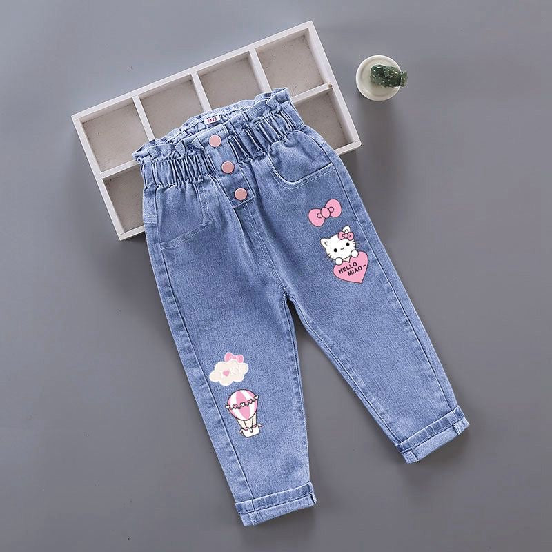 Pantalón de jeans detalle de hello Kitty y cintura agomada