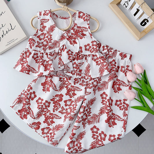 Conjunto blanco y rojo palazo tipo capri con blusa asimétrica
