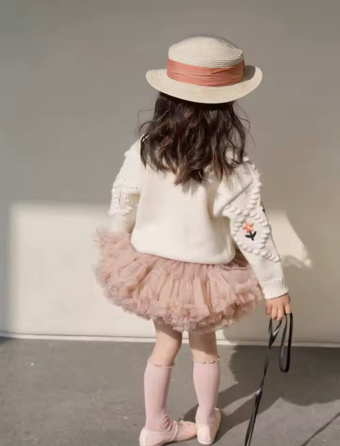 Conjunto de tutu y abrigo de hilo súper suave , detalles de flores