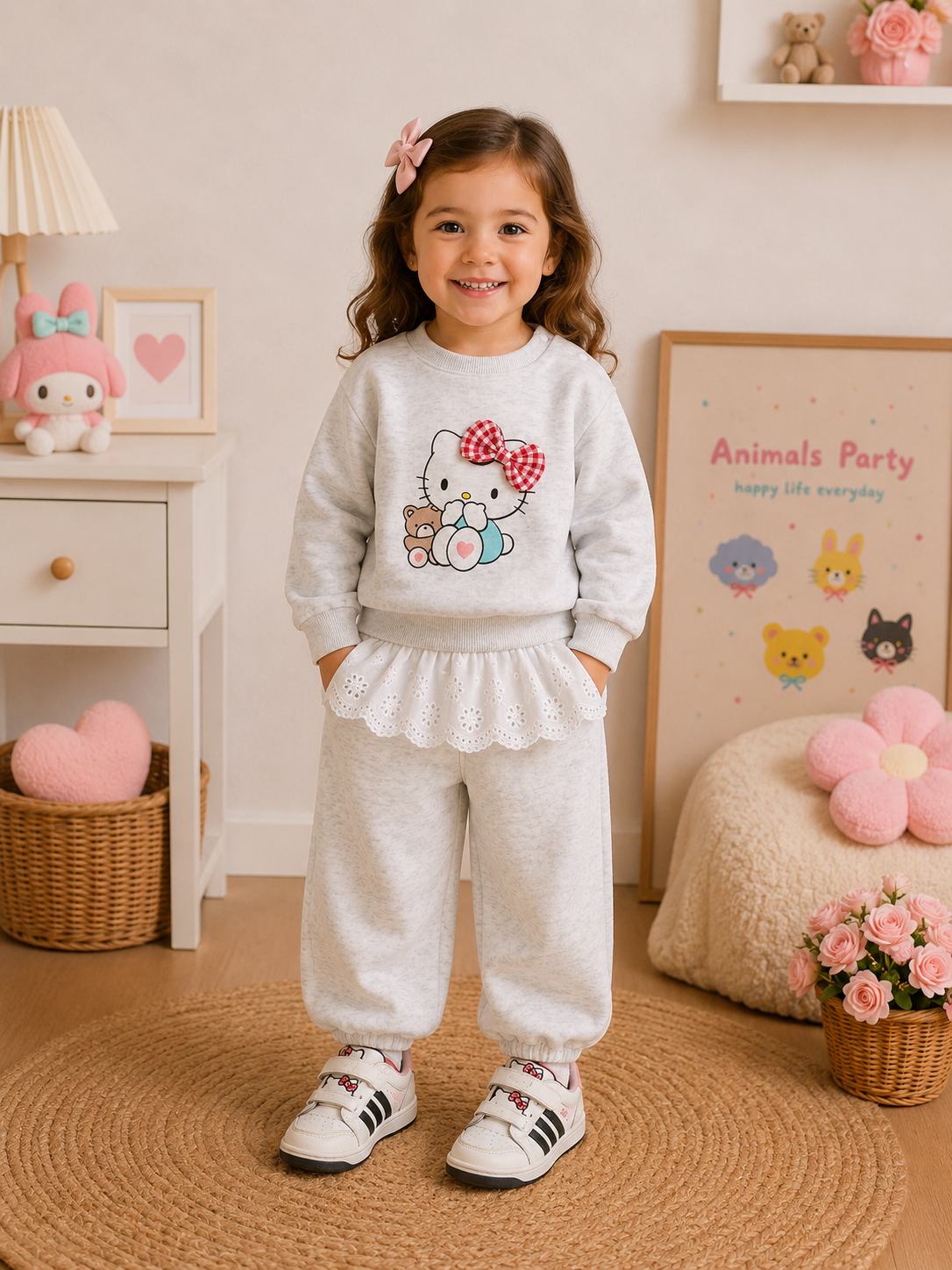 Conjunto gris de jogger con abrigo detalle de hello Kitty con broderie tela abrigada