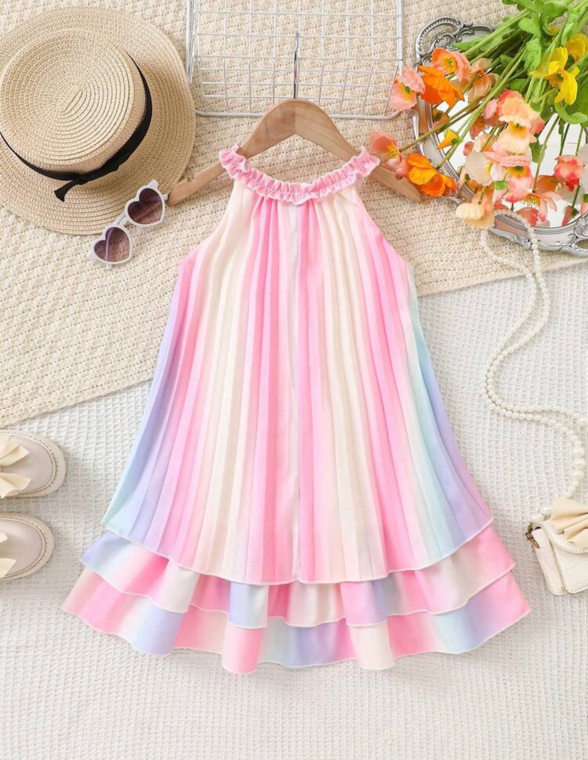Vestido casual colorido con detalle de tableado tela agradable y fresca