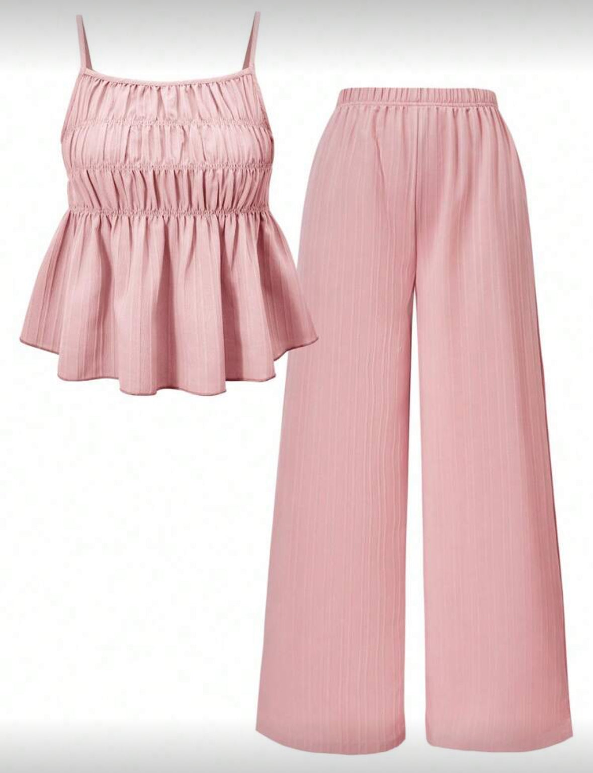 Conjunto pantalón más blusa rosa , tela fresca y detalle de agomado en la parte del pecho